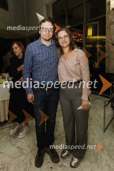  Anže Vrabec, avtor glasbenih priredb in korepetitor;  Tereza  Gregorič, dramaturginjaKoncert ob 30-letnici gledališke hiše in 20-letnici statusa narodnega gledališča Nova Gorica