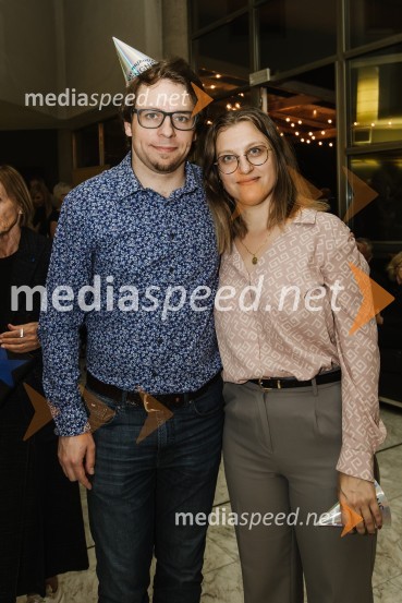  Anže Vrabec, avtor glasbenih priredb in korepetitor;  Tereza  Gregorič, dramaturginjaKoncert ob 30-letnici gledališke hiše in 20-letnici statusa narodnega gledališča Nova Gorica