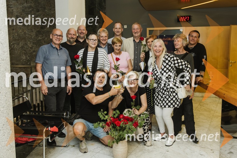 Nekdanji zaposleni v SNG Nova GoricaKoncert ob 30-letnici gledališke hiše in 20-letnici statusa narodnega gledališča Nova Gorica