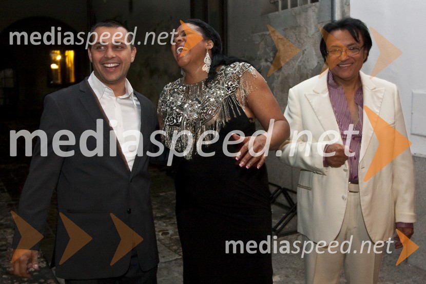 Uroš Perić, pevec, Sheila Raye Charles, pevka in hčerka pevca Raya Charlesa ter Oto Pestner, pevecElvis meets Ray, koncert