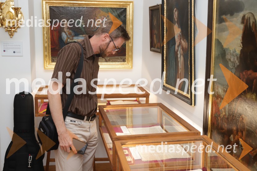 Odprtje Župnijske knjižnice Jurija Borešiča v  Malečniku