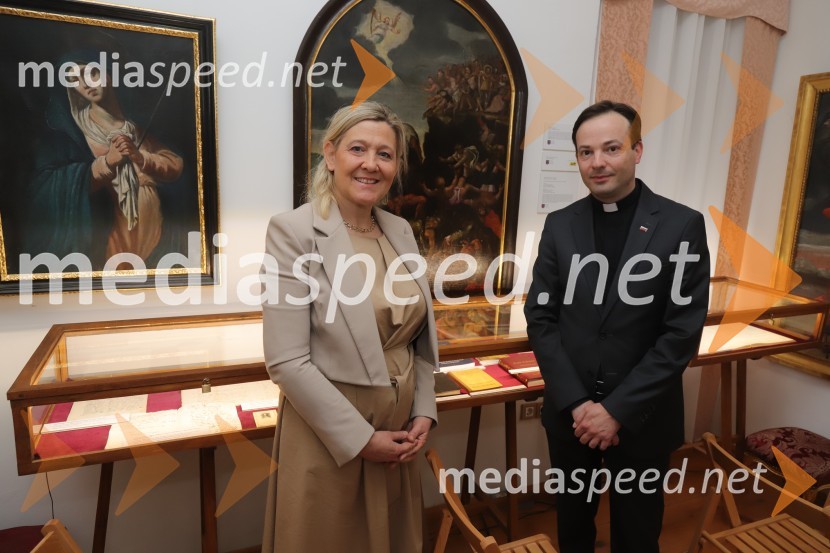  Ignacija  Fridl Jarc, dekanja Fakultete za slovenske in mednarodne študije Nove univerze; dr. Sebastijan Valentan, duhovnik, Župnija Sveti Peter pri Mariboru- MalečnikOdprtje Župnijske knjižnice Jurija Borešiča v  Malečniku