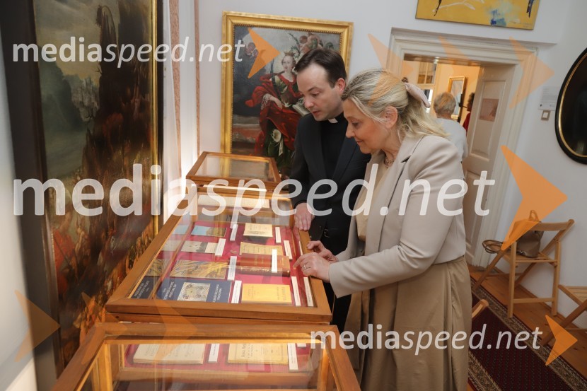 dr. Sebastijan Valentan, duhovnik, Župnija Sveti Peter pri Mariboru- Malečnik;  Ignacija  Fridl Jarc, dekanja Fakultete za slovenske in mednarodne študije Nove univerzeOdprtje Župnijske knjižnice Jurija Borešiča v  Malečniku