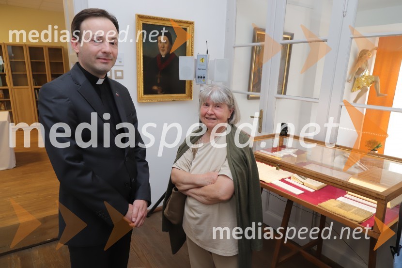 dr. Sebastijan Valentan, duhovnik, Župnija Sveti Peter pri Mariboru- Malečnik;  ... Odprtje Župnijske knjižnice Jurija Borešiča v  Malečniku