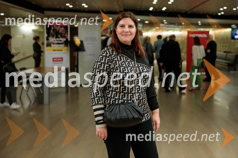  Teja Pelko, novinarkaMiet Warlop: Ena pesem, premierno v Cankarjevem domu