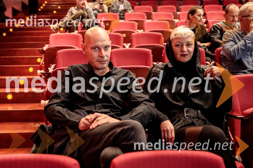  ... ;  Sanja Vatić, oblikovalkaMiet Warlop: Ena pesem, premierno v Cankarjevem domu