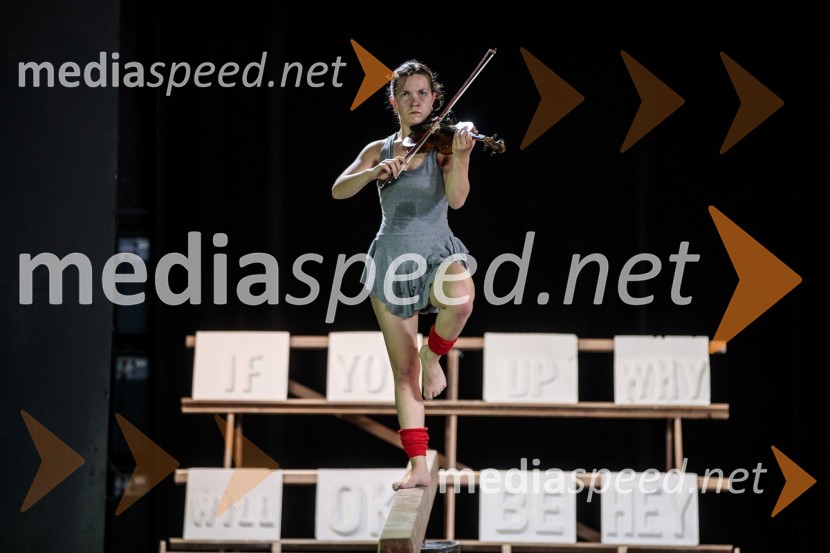  Elisabeth Klinck, igralkaMiet Warlop: Ena pesem, premierno v Cankarjevem domu