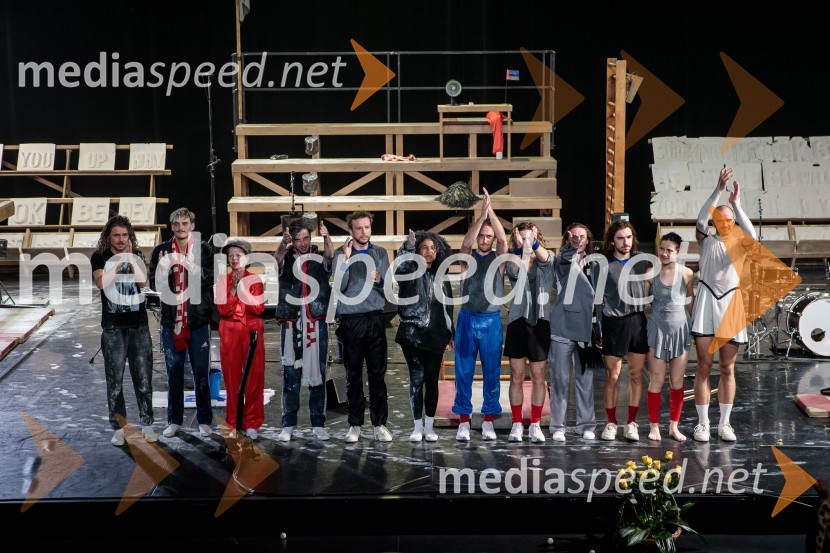  ... ;  Stanislas Pira Bruynseels, igralec;  Karin Tanghe, igralka;  Marius Lefever, igralec;  Max Colonne, igralec;  Eva Kamanda, igralka;  Willem Lenaerts, igralec;  Wietse Tanghe, igralec;  Flora Van Canneyt, igralka;  Melvin Slabbinck, igralec;  Elisabeth Klinck, igralka;  Milan Schudel, igralecMiet Warlop: Ena pesem, premierno v Cankarjevem domu