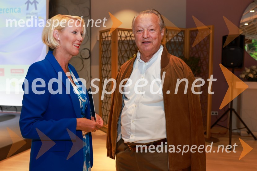  Petra Juvančič, izvršna direktorica, Združenje Manager;  Anton Papež, globalni vodja in soustanovitelj podjetja InterenergoMQ konferenca 2024