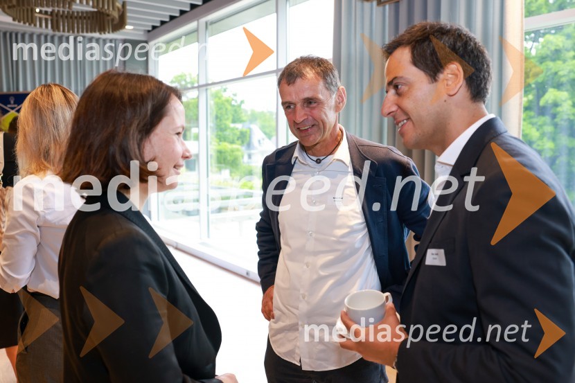  Katarina Papež Delor, direktorica, BeKa;  Pavel Reberc, EIUS d.o.o.; dr. Jordi Diaz, dekan poslovne šole EADAMQ konferenca 2024