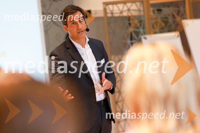 dr. Jordi Diaz, dekan poslovne šole EADAMQ konferenca 2024