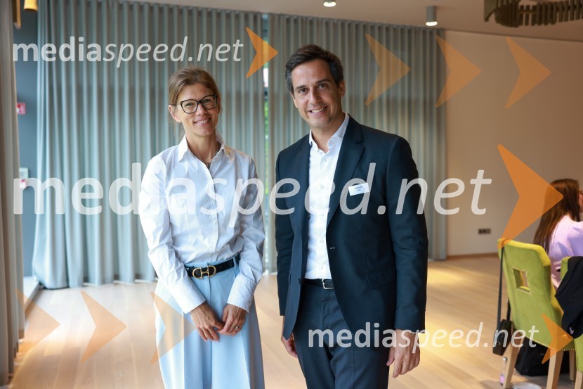 prof.dr.  Mateja  Drnovšek, Ekonomska fakulteta Univerze v Ljubljani; dr. Jordi Diaz, dekan poslovne šole EADAMQ konferenca 2024