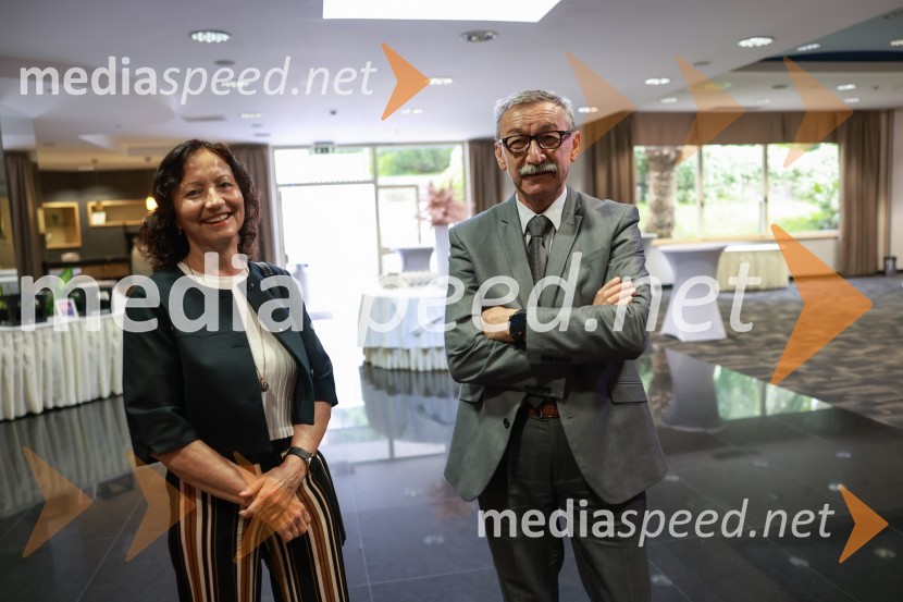 dr. Nevenka Šestan;  Srečko Šestan, poveljnik, Civilna zaščita Republike Slovenije26. SKOJ, prvi dan konference in podelitev nagrad Prizma