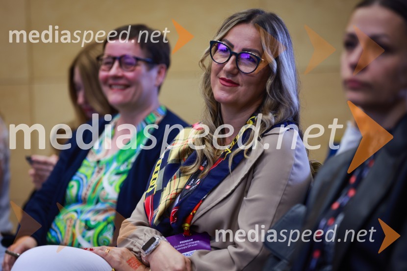  Zori Jakolin, Zveza prijateljev mladine Slovenija26. SKOJ, prvi dan konference in podelitev nagrad Prizma