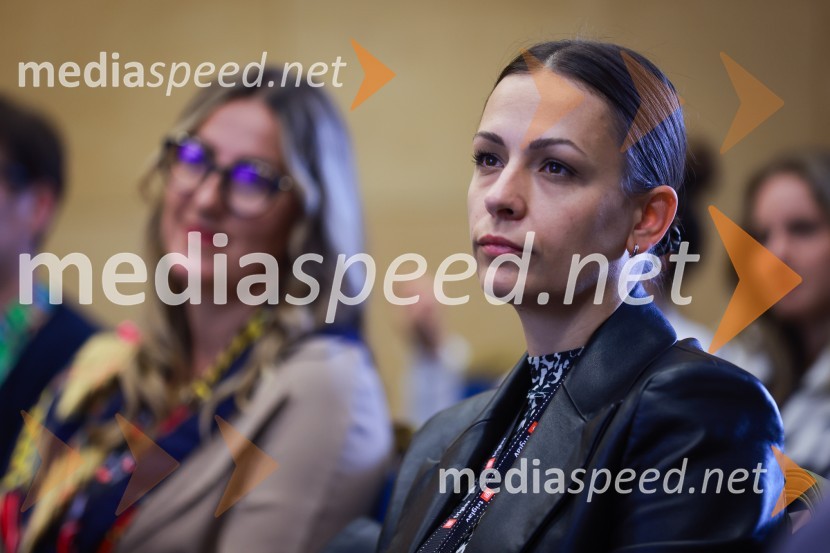 26. SKOJ, prvi dan konference in podelitev nagrad Prizma