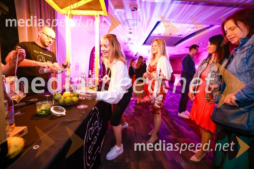 26. SKOJ, večerna zabava