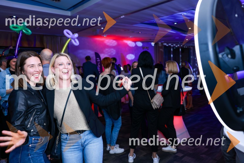 26. SKOJ, večerna zabava