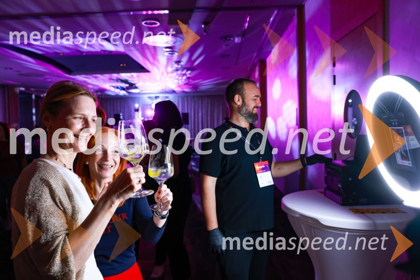 26. SKOJ, večerna zabava