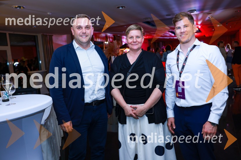  ... ;  Tina Cipot, vodja korporativnega komuniciranja, Lidl Slovenija, predsednica PRSS;  ... 26. SKOJ, večerna zabava