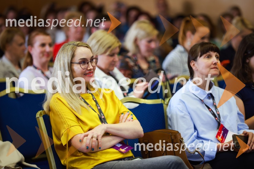  Maja Čander, kreativna direktorica in prokuristka, Kreativna baza;  ... 26. SKOJ, prvi dan konference in podelitev nagrad Prizma