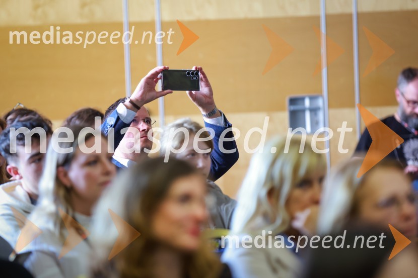 26. SKOJ, prvi dan konference in podelitev nagrad Prizma