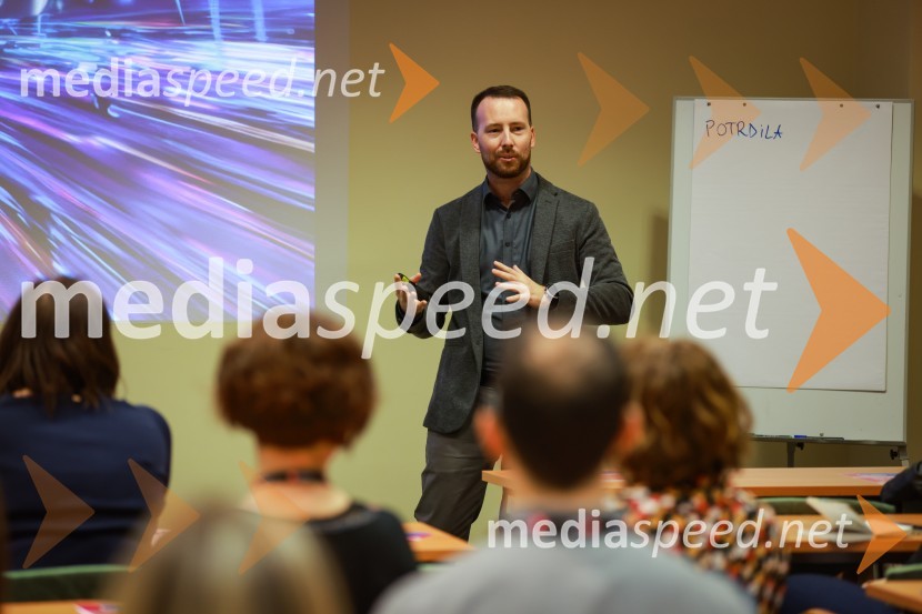  Enej Gradišek, FaciliTribe26. SKOJ, prvi dan konference in podelitev nagrad Prizma