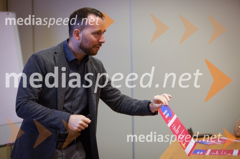  Enej Gradišek, FaciliTribe26. SKOJ, prvi dan konference in podelitev nagrad Prizma