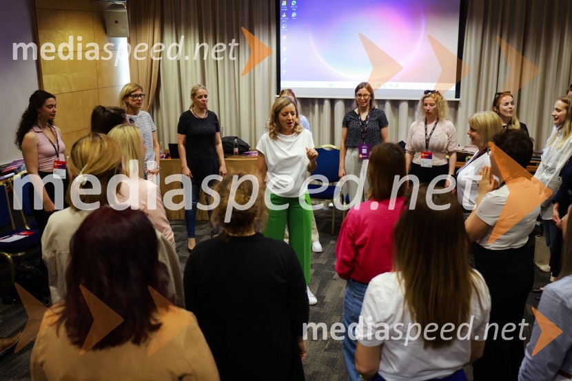 26. SKOJ, prvi dan konference in podelitev nagrad Prizma