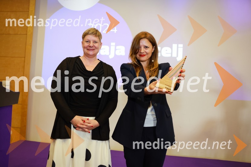  Tina Cipot, COO & partner,o28 komunikacijska skupina; predsednica PRSS;  ... 26. SKOJ, prvi dan konference in podelitev nagrad Prizma