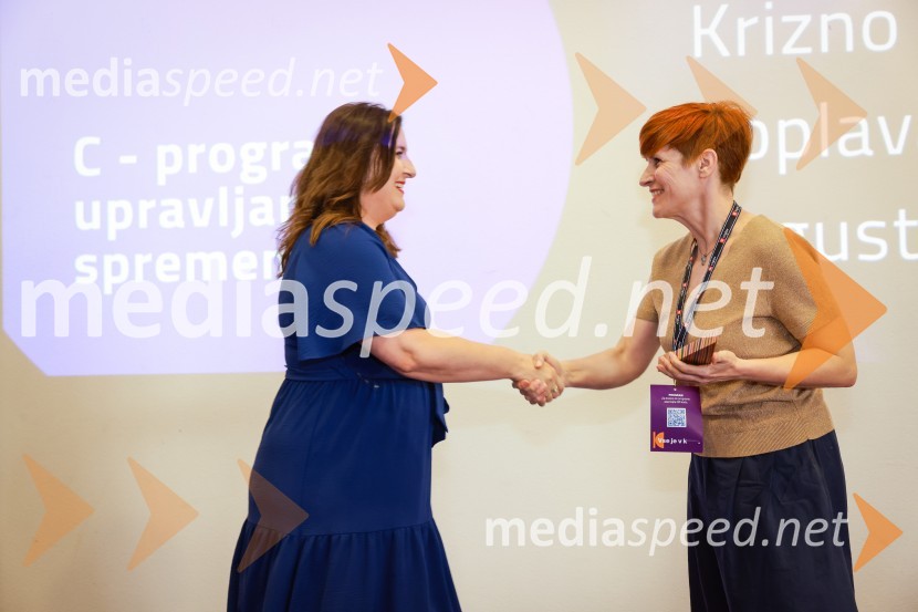  ... ;  Mateja Breznik, Novartis26. SKOJ, prvi dan konference in podelitev nagrad Prizma