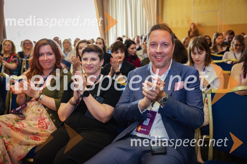  ... ;  Alenka Dujanović, Ad - kontekst;  ... 26. SKOJ, prvi dan konference in podelitev nagrad Prizma