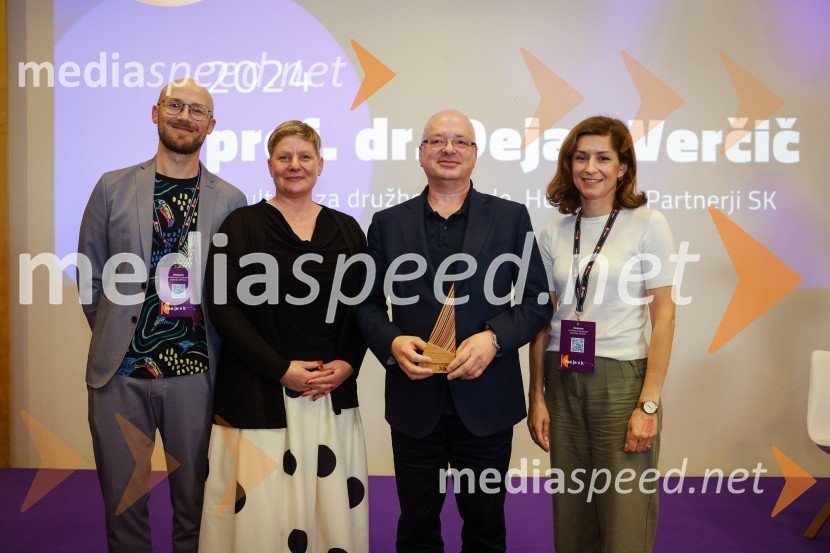  Marin Bajželj, Statistični urad RS;  Tina Cipot, COO & partner,o28 komunikacijska skupina; predsednica PRSS; prof. dr. Dejan Verčič,  profesor in vodja Centra za marketing in odnose z javnostmi na Fakulteti za družbene vede v Ljubljani, ter partner in direktor za znanje, Herman & partnerji d.o.o.;  ... 26. SKOJ, prvi dan konference in podelitev nagrad Prizma