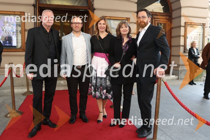  Staš Ravter, direktor SNG Opera in balet Ljubljana;  Klemen Valter, poslovni vodja programa, SNG Opera in Balet Ljubljana;  Barbara Čepirlo Čičigoj, odnosi z javnostjo Opera in Balet Ljubljana;  Danica Dolinar,  nekdanja urednica Uredništva glasbenih in baletnih oddaj RTV SLO;  Marko  Hribernik, direktor SNG Opera in balet LjubljanaCosì fan tutte, premiera opere v SNG Opera in balet Ljubljana