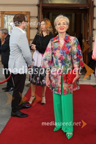  Metka  Premerl, slavistkaCosì fan tutte, premiera opere v SNG Opera in balet Ljubljana