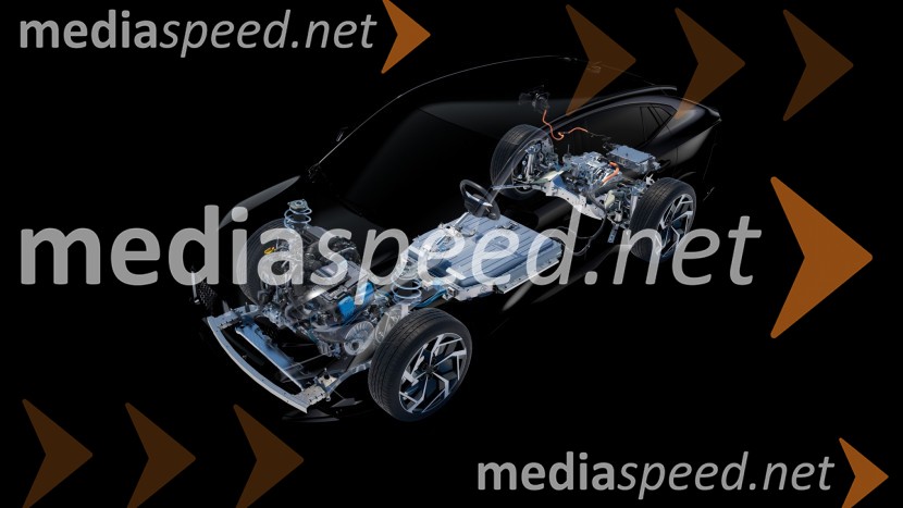 Renault Rafale E-Tech 4x4 300: strokovno znanje znamke Renault oplemeniteno s strani Alpine