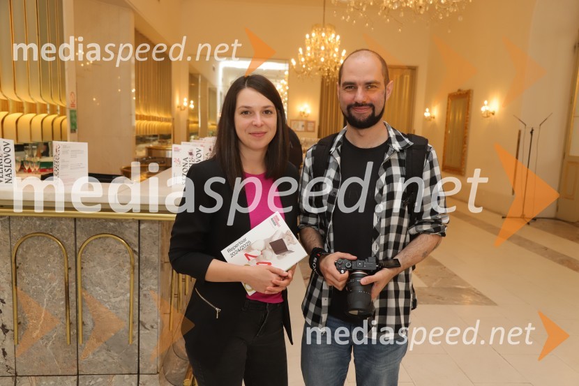  Zala Koren,  urednica socialnih omrežij, SNG Maribor Drama;  ... Slovensko narodno gledališče Maribor Drama, Opera, Balet, predstavilo repertoar sezone 2024/2025