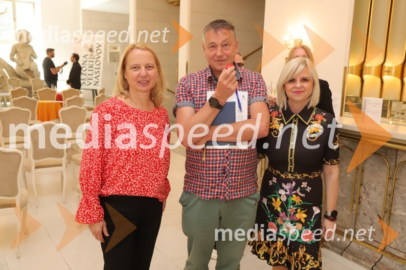  Jasmina Leskovar, SNG Maribor;  Peter Rak, novinar;  Darja Čižek, marketing, SNG MariborSlovensko narodno gledališče Maribor Drama, Opera, Balet, predstavilo repertoar sezone 2024/2025