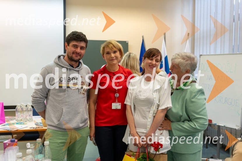  Ivica Nikolov, dr. med., spec. splošne kirurgije;  Milena Senica Verbič, dr. med., specialistka otroške kirurgije;  Urška Gajšek, dr. med., spec. splošne kirurgije; prim. Diana Gvardijančič, dr. med.spec.krg. Kongres otroške kirurgije v MariboruKongres otroške kirurgije v Mariboru