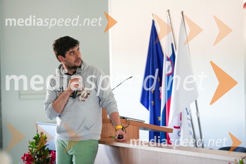  Ivica Nikolov, dr. med., spec. splošne kirurgijeKongres otroške kirurgije v Mariboru