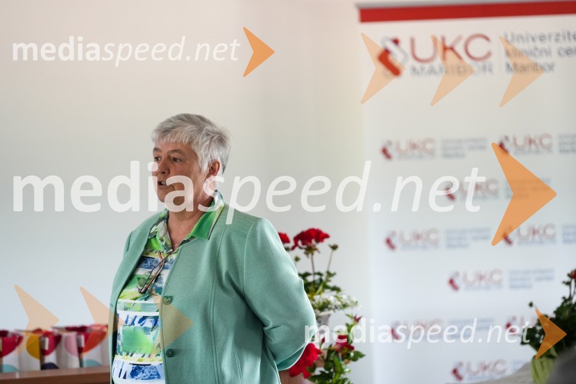 prim. Diana Gvardijančič, dr. med.spec.krg. Kongres otroške kirurgije v MariboruKongres otroške kirurgije v Mariboru