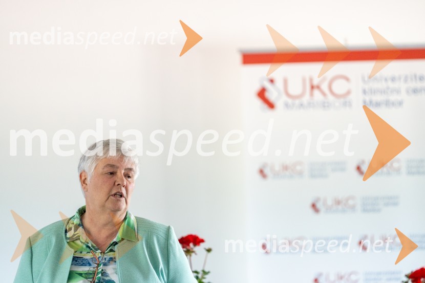 prim. Diana Gvardijančič, dr. med.spec.krg. Kongres otroške kirurgije v MariboruKongres otroške kirurgije v Mariboru