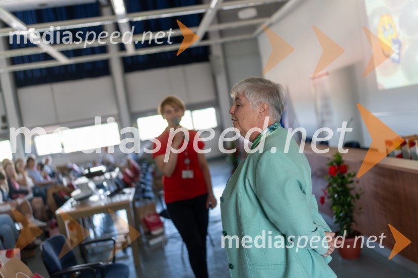 prim. Diana Gvardijančič, dr. med.spec.krg. Kongres otroške kirurgije v MariboruKongres otroške kirurgije v Mariboru