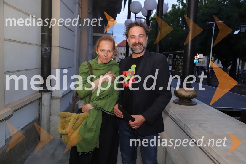  Mojca Simonič, igralka;  Gorazd Žilavec, igralecDRAMANJE, večer mariborske Drame