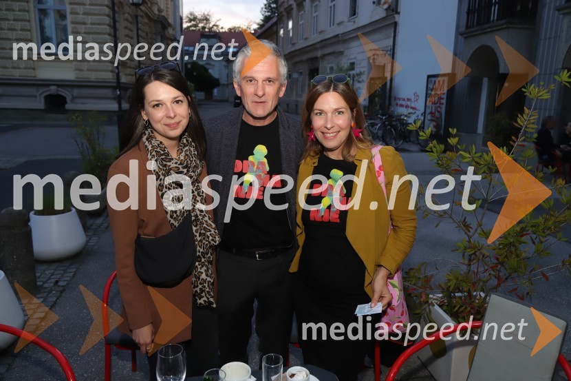  Zala Koren,  urednica socialnih omrežij, SNG Maribor Drama;  Vladimir Vlaskalić, igralec;  Ana Urbanc, igralkaDRAMANJE, večer mariborske Drame