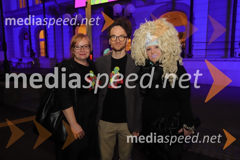  Mateja  Pucko, igralka;  Matija Stipanič, igralec;  ... DRAMANJE, večer mariborske Drame