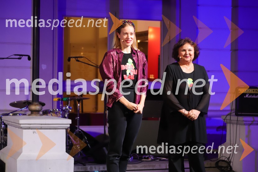  Julija Klavžar, igralka;  Irena Varga, igralkaDRAMANJE, večer mariborske Drame