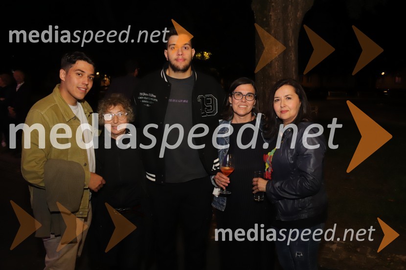  ... ;  Dragica Petrovič, direktorica, Avditorij Portorož;  ... ;  ... ;  Ksenija Mišič, igralkaDRAMANJE, večer mariborske Drame