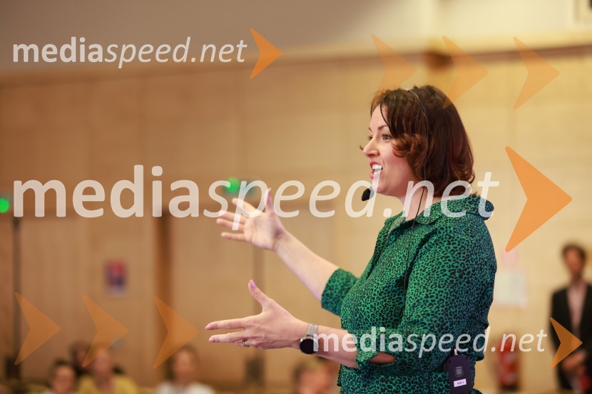  Jenni Field, ustanoviteljica in direktorica, Redefining Communications26. SKOJ, drugi dan konference