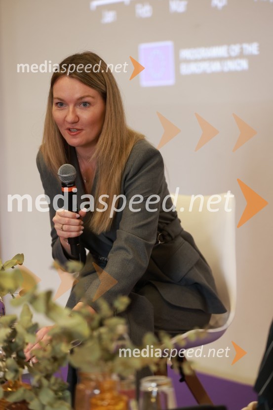  Tina Kobilšek, vodja za podnebne politike na Ministrstvu za okolje, podnebje in energijo26. SKOJ, drugi dan konference