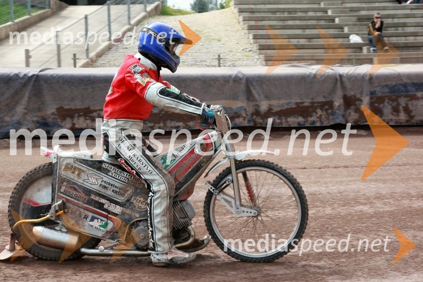 EXCLUSIVE: The world premiere and homologation of the new Akrapovic speedway silencer